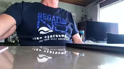 Snapshot of robke1966 chatting on December 5, 7:38 am robke1966 online show from December 5, 7:38 am