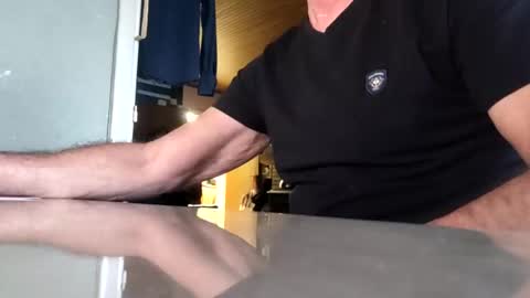 Snapshot of robke1966 chatting on January 2, 8:17 am robke1966 online show from January 2, 8:17 am