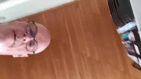 Snapshot of robke1966 chatting on February 15, 7:51 am robke1966 online show from February 15, 7:51 am