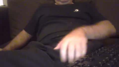 Snapshot of robmutant chatting on February 17, 3:20 pm robmutant online show from February 17, 3:20 pm