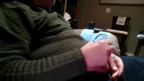 Snapshot of robosnoho chatting on February 17, 3:36 am robosnoho online show from February 17, 3:36 am