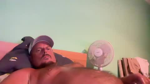 robw1979 online show from July 12, 9:39 pm