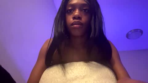 robynthegoddess online show from February 1, 10:36 am