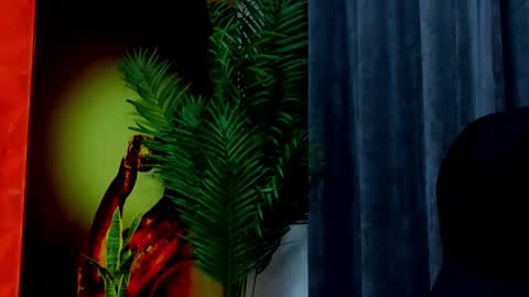 rocco_santos online show from February 16, 6:15 pm