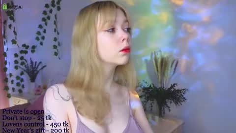 Snapshot of rochelle_dolly chatting on January 10, 10:39 am rochelle_dolly online show from January 10, 10:39 am