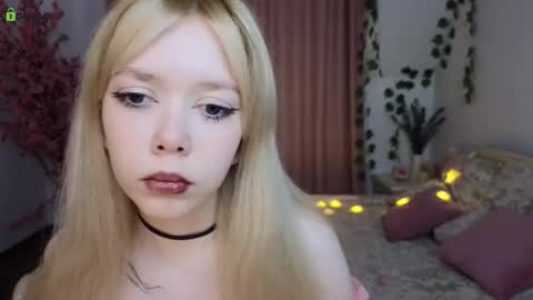 Snapshot of rochelle_dolly chatting on February 1, 3:43 pm rochelle_dolly online show from February 1, 3:43 pm