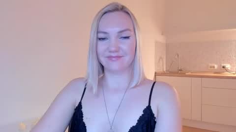 Snapshot of rock__baby chatting on December 24, 12:22 am rock__baby online show from December 24, 12:22 am