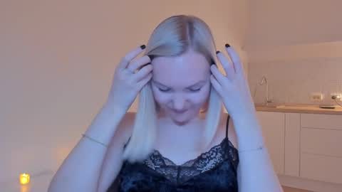 Snapshot of rock__baby chatting on January 4, 1:42 am rock__baby online show from January 4, 1:42 am