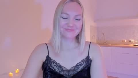 Snapshot of rock__baby chatting on January 14, 1:36 am rock__baby online show from January 14, 1:36 am