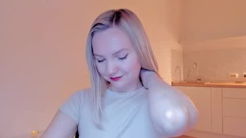 Snapshot of rock__baby chatting on January 18, 11:33 pm rock__baby online show from January 18, 11:33 pm