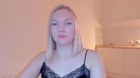 Snapshot of rock__baby chatting on January 23, 3:48 am rock__baby online show from January 23, 3:48 am