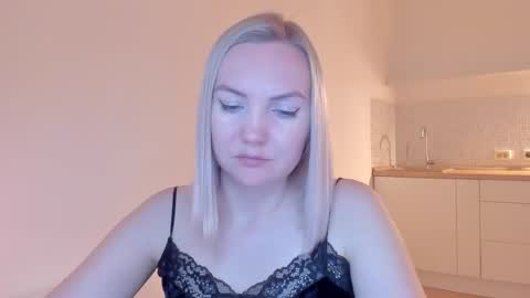 Snapshot of rock__baby chatting on February 7, 10:41 pm rock__baby online show from February 7, 10:41 pm