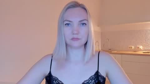 Snapshot of rock__baby chatting on February 9, 7:52 pm rock__baby online show from February 9, 7:52 pm