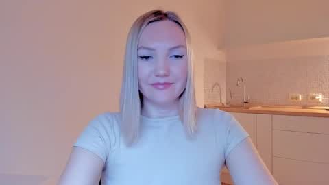 Snapshot of rock__baby chatting on February 25, 1:41 am rock__baby online show from February 25, 1:41 am