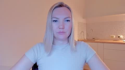 Snapshot of rock__baby chatting on February 25, 4:46 am rock__baby online show from February 25, 4:46 am