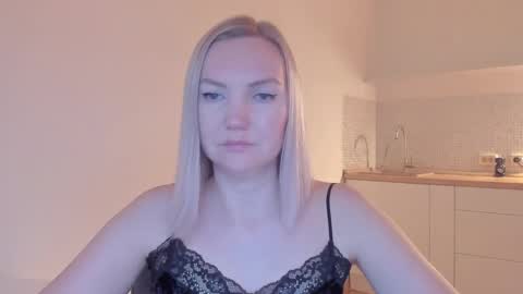 Snapshot of rock__baby chatting on February 28, 2:42 am rock__baby online show from February 28, 2:42 am