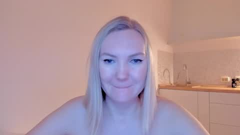 Snapshot of rock__baby chatting on March 9, 6:39 am rock__baby online show from March 9, 6:39 am