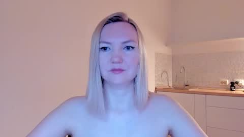 Snapshot of rock__baby chatting on March 10, 10:34 pm rock__baby online show from March 10, 10:34 pm