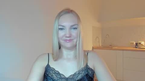 Snapshot of rock__baby chatting on October 25, 10:59 pm rock__baby online show from October 25, 10:59 pm