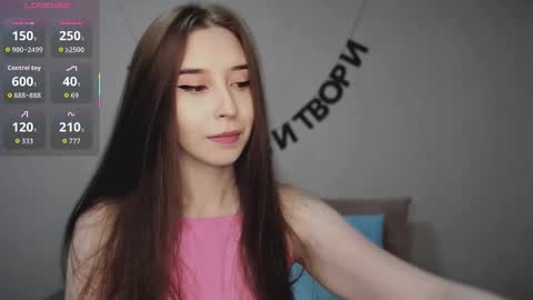 Snapshot of rocketsgirl chatting on October 6, 5:49 am rocketsgirl online show from October 6, 5:49 am