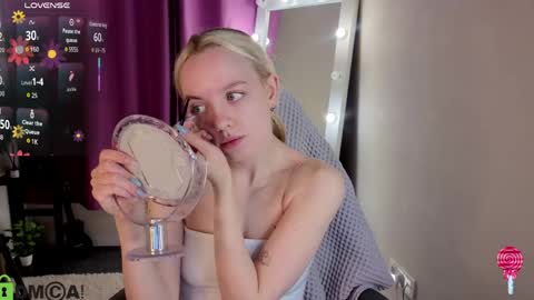 Snapshot of rockett_bunny chatting on May 26, 12:50 am Rockett online show from May 26, 12:50 am