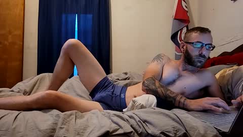 Snapshot of rockhard4u2019 chatting on December 4, 12:36 pm rob online show from December 4, 12:36 pm