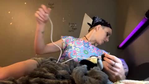 Snapshot of rockstarloverz chatting on January 31, 3:44 pm RockstarLoverz online show from January 31, 3:44 pm