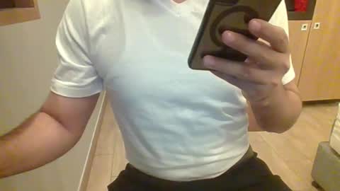 Snapshot of rockysam090 chatting on October 13, 10:48 am rockysam090 online show from October 13, 10:48 am