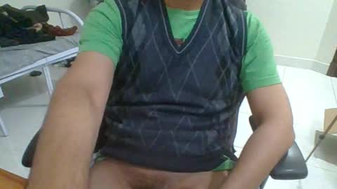 rockysam090 online show from December 22, 10:18 pm