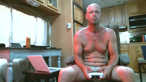 Snapshot of rodkirk45 chatting on February 8, 11:24 pm Rodkirk41... online show from February 8, 11:24 pm