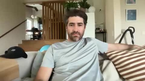 Snapshot of rogersterling11 chatting on May 31, 10:22 am Roger Sterling online show from May 31, 10:22 am