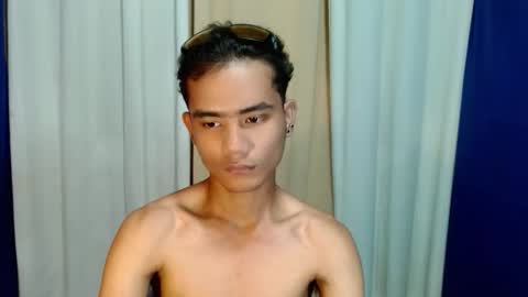 Snapshot of roianboyyy chatting on May 9, 5:07 pm roianboyyy online show from May 9, 5:07 pm