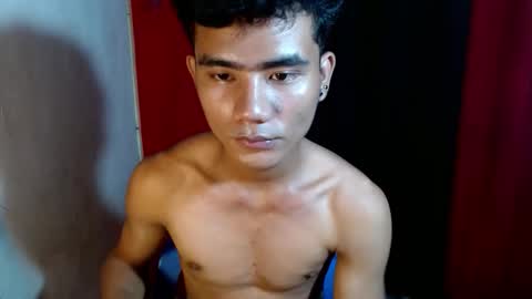 Snapshot of roianboyyy chatting on May 12, 2:58 pm roianboyyy online show from May 12, 2:58 pm