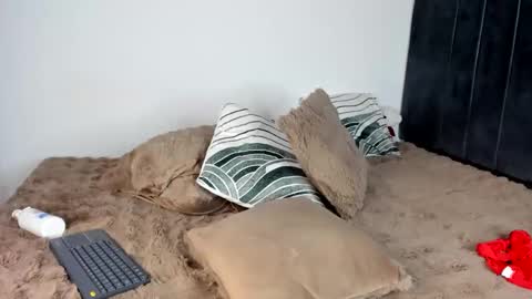 rojita30 online show from April 18, 7:58 pm