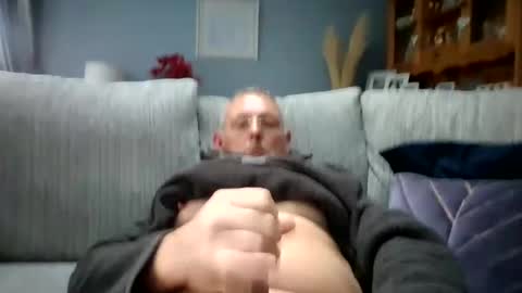 Snapshot of rokard121 chatting on January 27, 2:35 pm rokard121 online show from January 27, 2:35 pm
