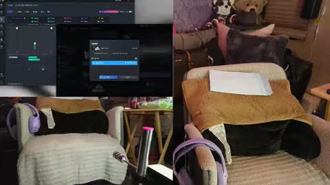 Snapshot of roknblaze chatting on December 21, 3:02 am Rok-N-Blaze online show from December 21, 3:02 am