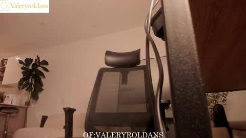 Valery Roldans online show from January 17, 2:49 am