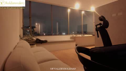 Valery Roldans online show from February 13, 1:12 am