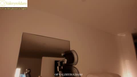 Valery Roldans online show from March 3, 1:56 am