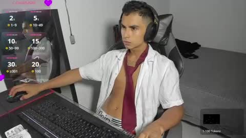 Snapshot of rolito18cm chatting on July 31, 2:55 am rolito18cm online show from July 31, 2:55 am