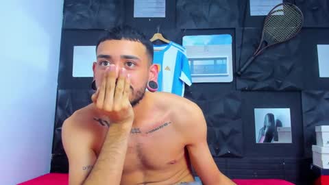 Snapshot of rolo_martinez chatting on September 14, 1:49 am rolo martinez online show from September 14, 1:49 am