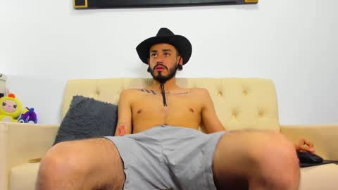 Snapshot of rolo_martinez chatting on October 11, 10:41 pm rolo martinez online show from October 11, 10:41 pm