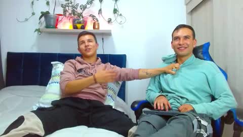 rolos_hot32 online show from February 25, 12:53 am