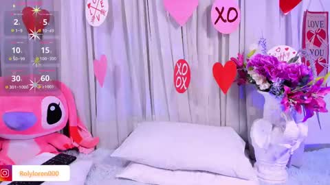 Snapshot of rolyloren chatting on February 11, 12:17 am Marcela online show from February 11, 12:17 am