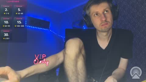 Snapshot of roma305991 chatting on August 3, 7:28 pm roma305991 online show from August 3, 7:28 pm
