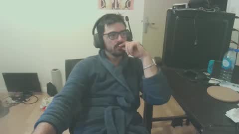 romainb72 online show from January 3, 4:16 pm