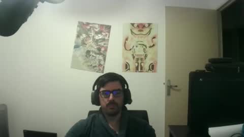 romainb72 online show from October 30, 6:52 pm