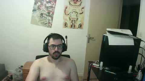 romainb72 online show from April 3, 5:49 am