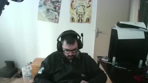 romainb72 online show from April 6, 7:09 am