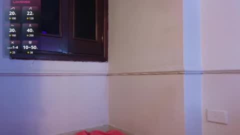 Snapshot of roman_chase chatting on November 3, 11:44 am online show from November 3, 11:44 am